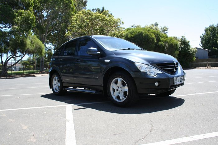 2007 SsangYong Actyon Limited 100 Series 4X4 Grey