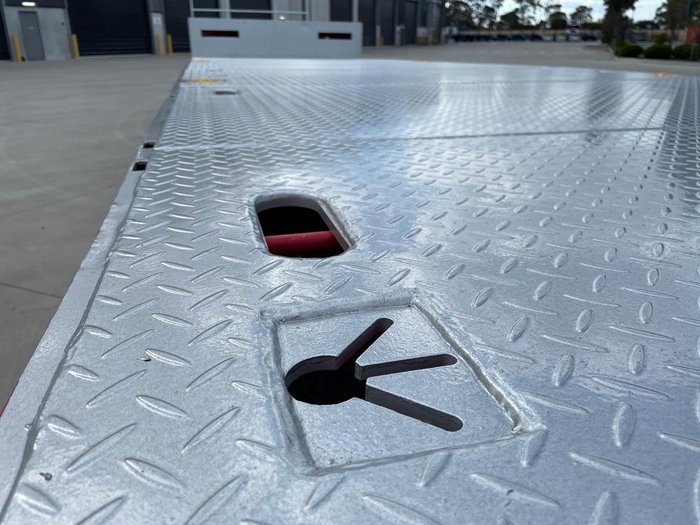 2025 CIMC 45' Drop Deck With Ramps (Single & Bifold Available)