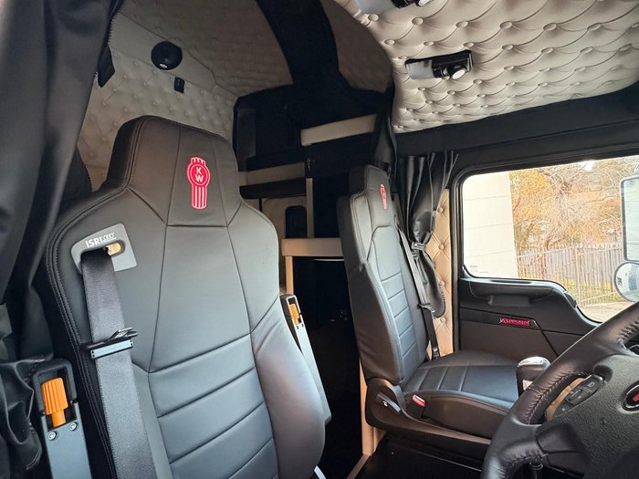2024 Kenworth T909