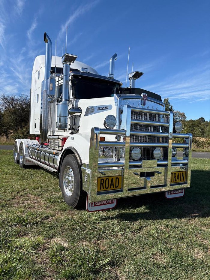 2024 Kenworth T909