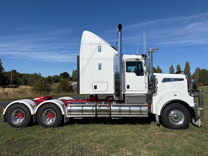 2024 Kenworth T909