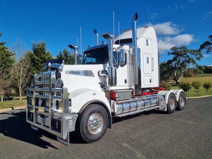 2024 Kenworth T909
