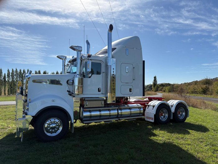 2024 Kenworth T909