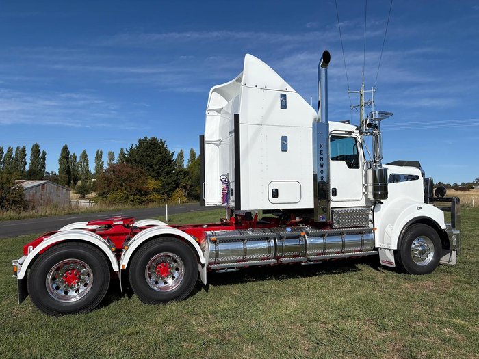 2024 Kenworth T909