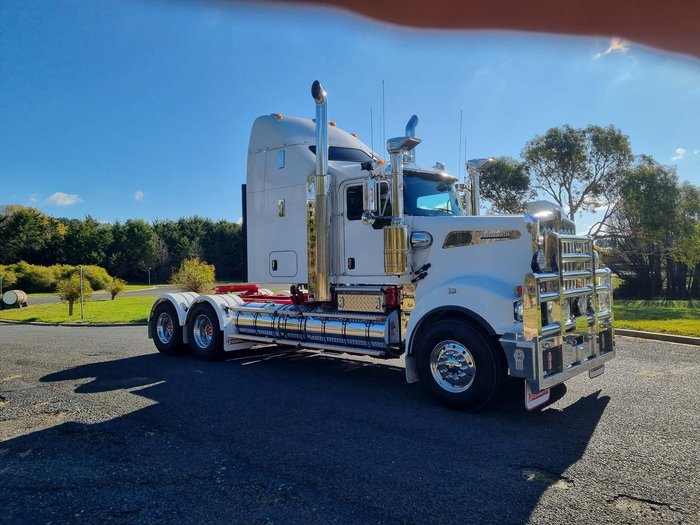 2024 Kenworth T909