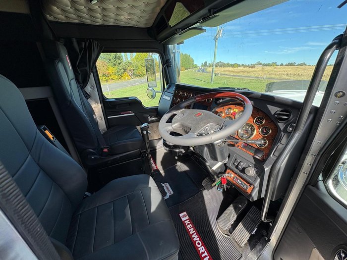 2024 Kenworth T909