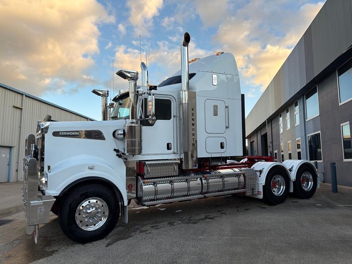 2024 Kenworth T909