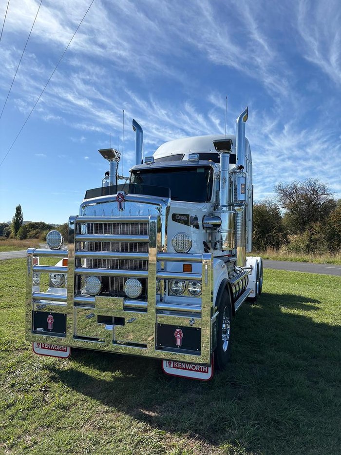 2024 Kenworth T909