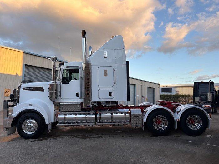 2024 Kenworth T909