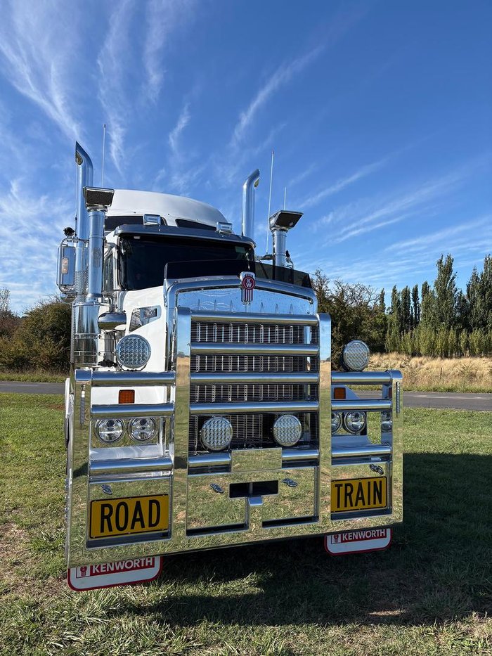 2024 Kenworth T909