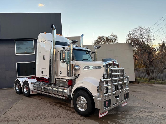 2024 Kenworth T909