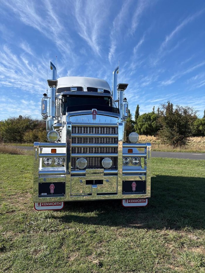 2024 Kenworth T909