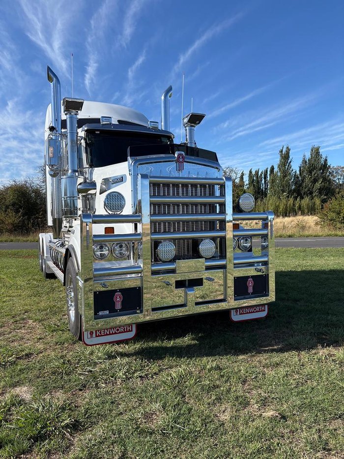 2024 Kenworth T909