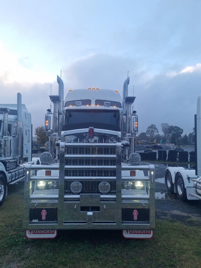 2024 Kenworth T909