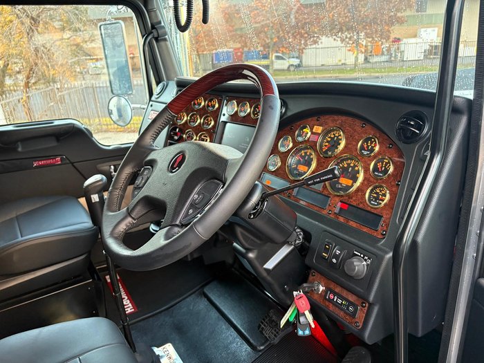2024 Kenworth T909