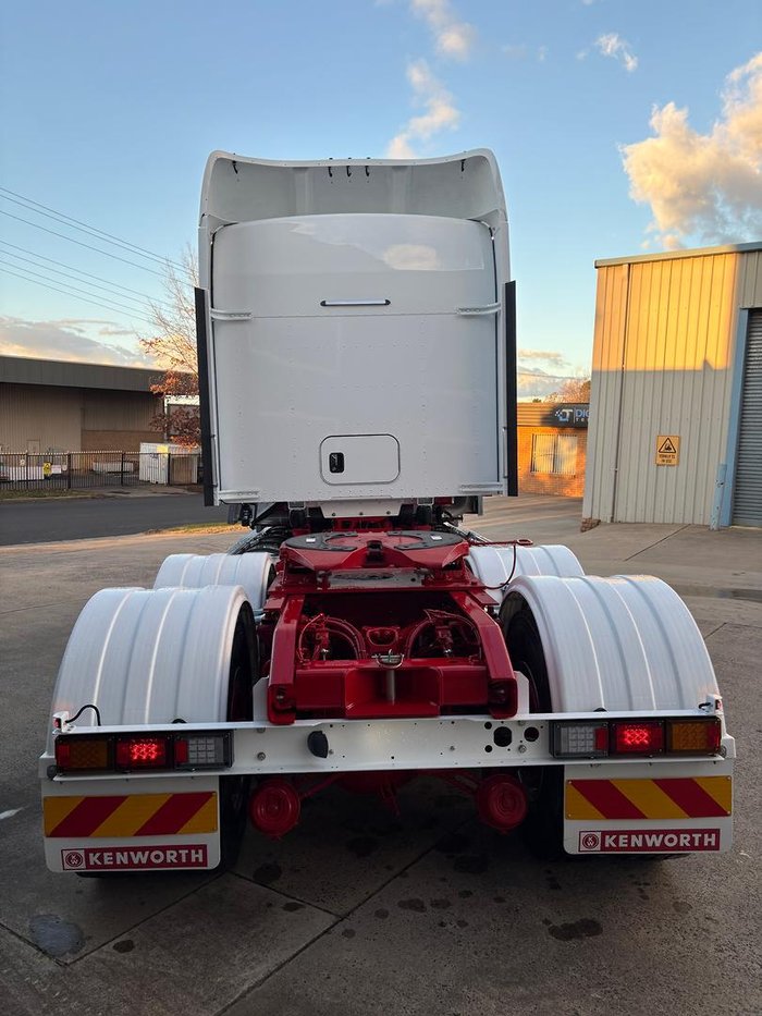 2024 Kenworth T909