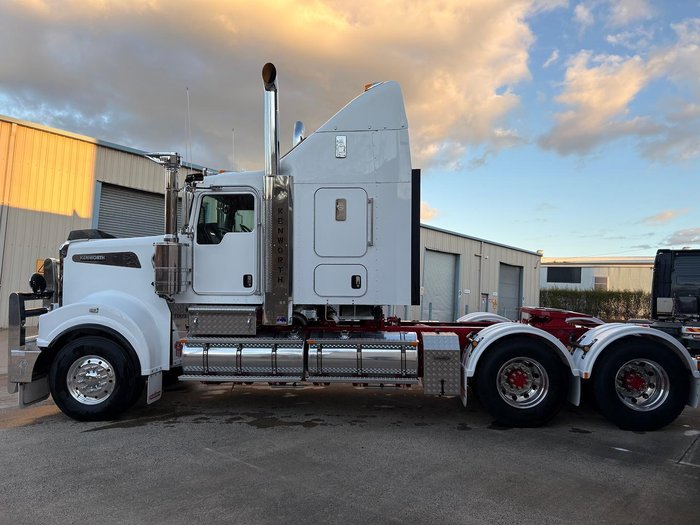 2024 Kenworth T909