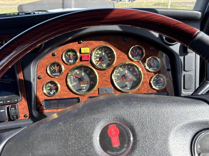 2024 Kenworth T909