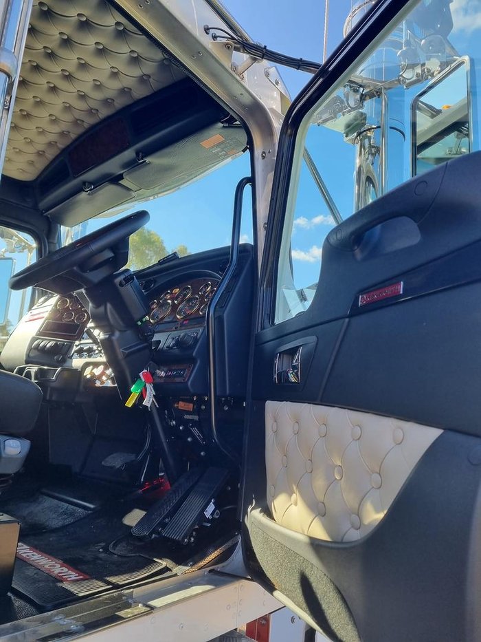 2024 Kenworth T909