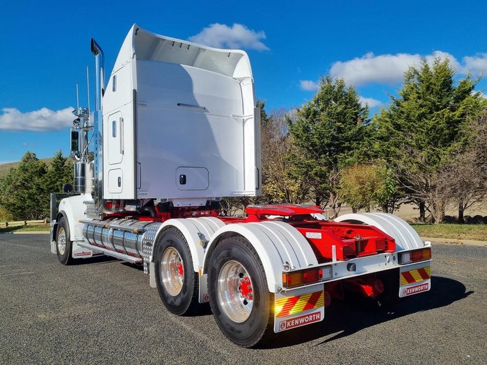 2024 Kenworth T909