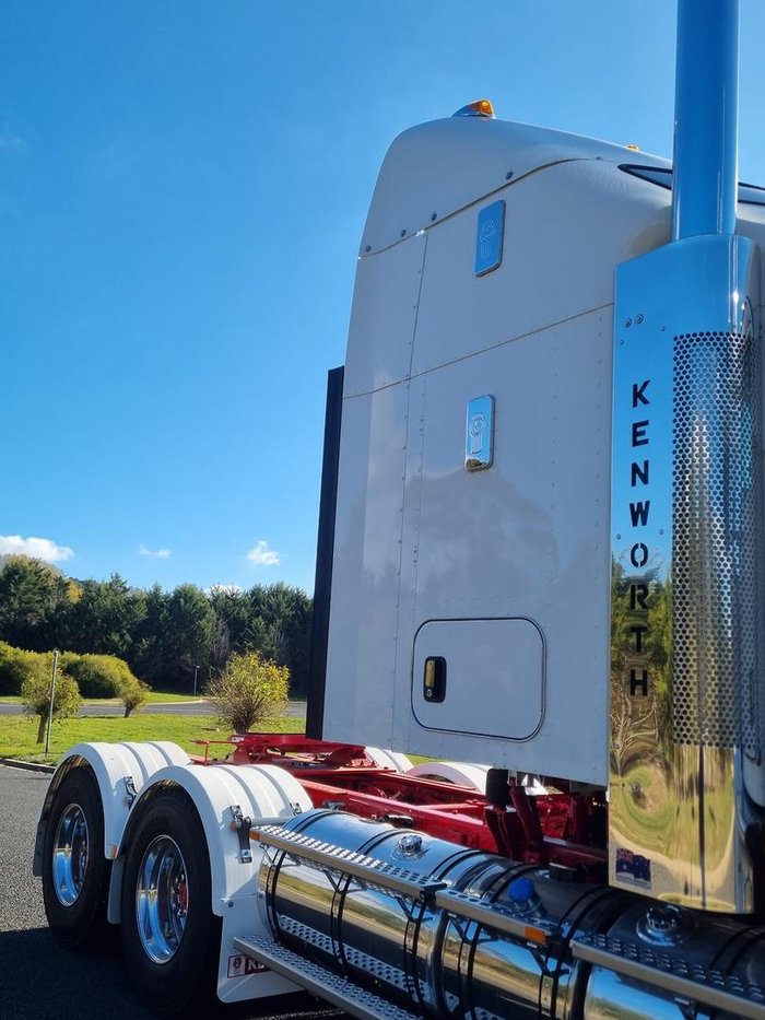 2024 Kenworth T909