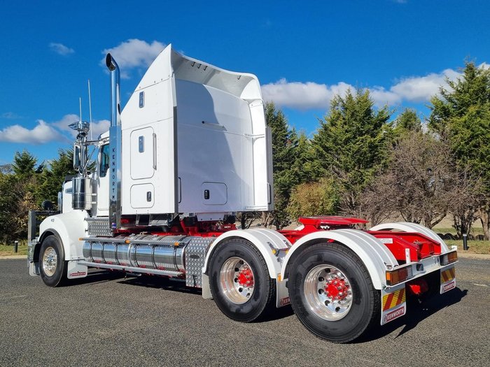 2024 Kenworth T909