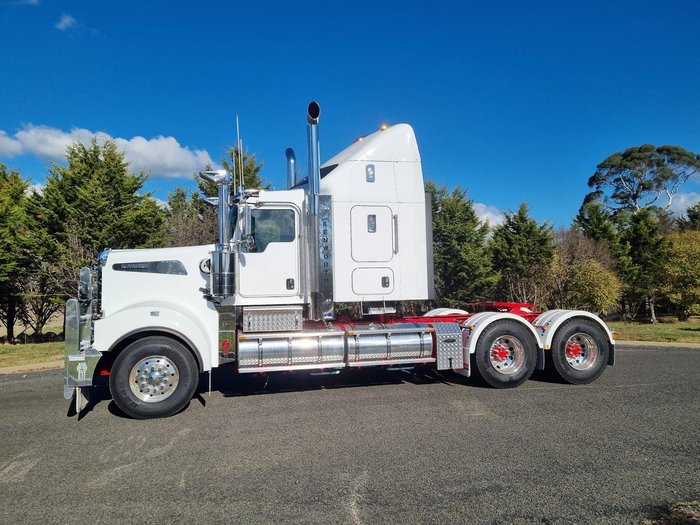 2024 Kenworth T909