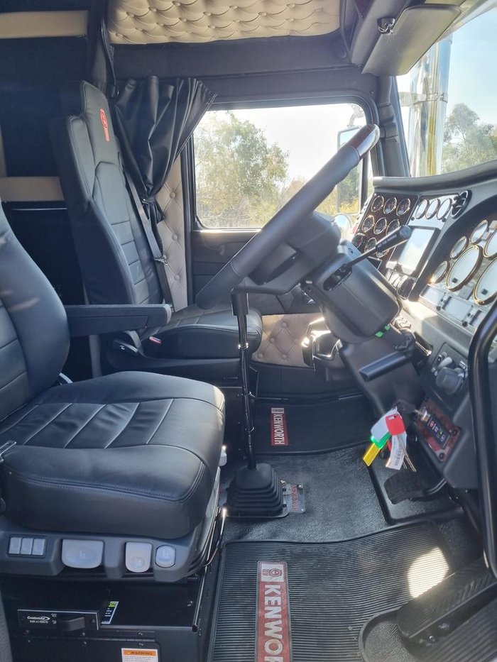 2024 Kenworth T909