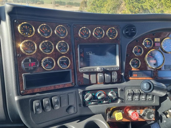 2024 Kenworth T909