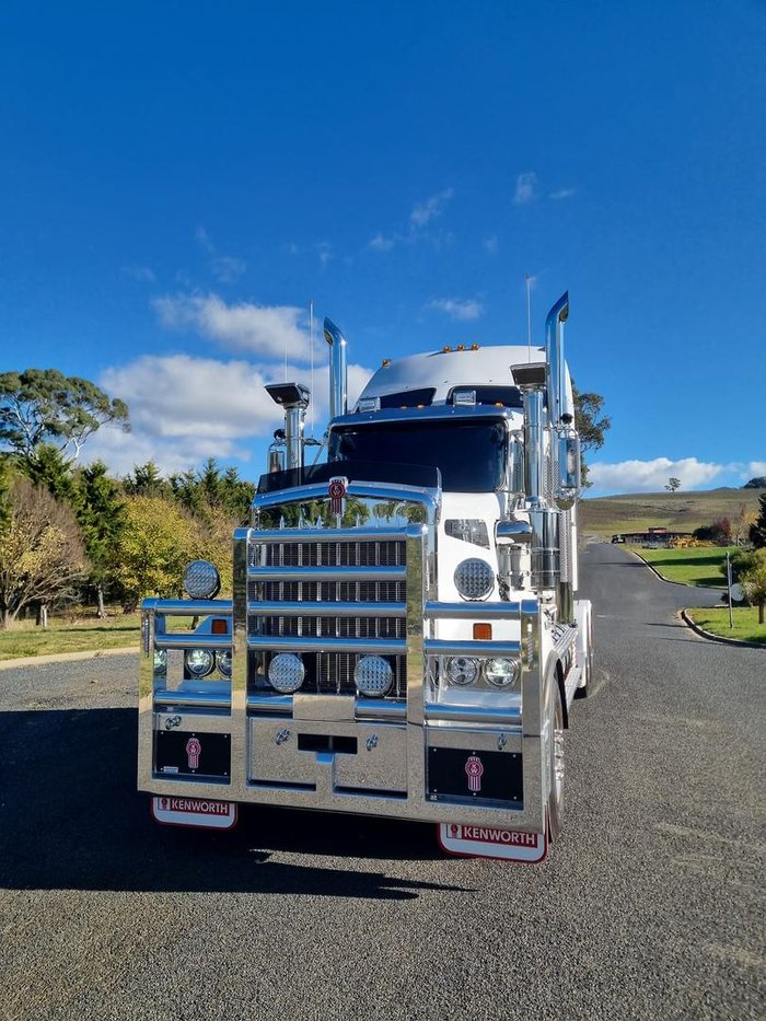 2024 Kenworth T909