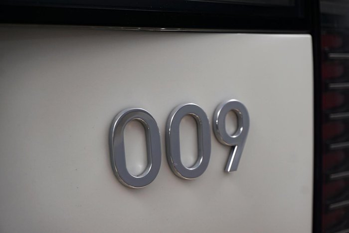 2024 Zeekr 009 
