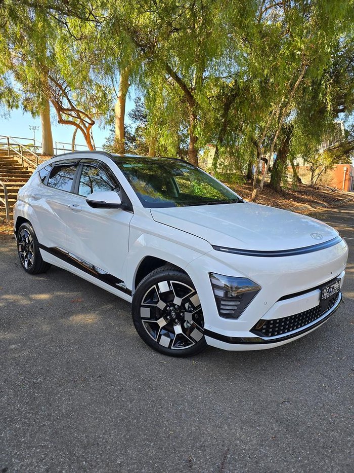 2025 Hyundai Kona Electric Premium