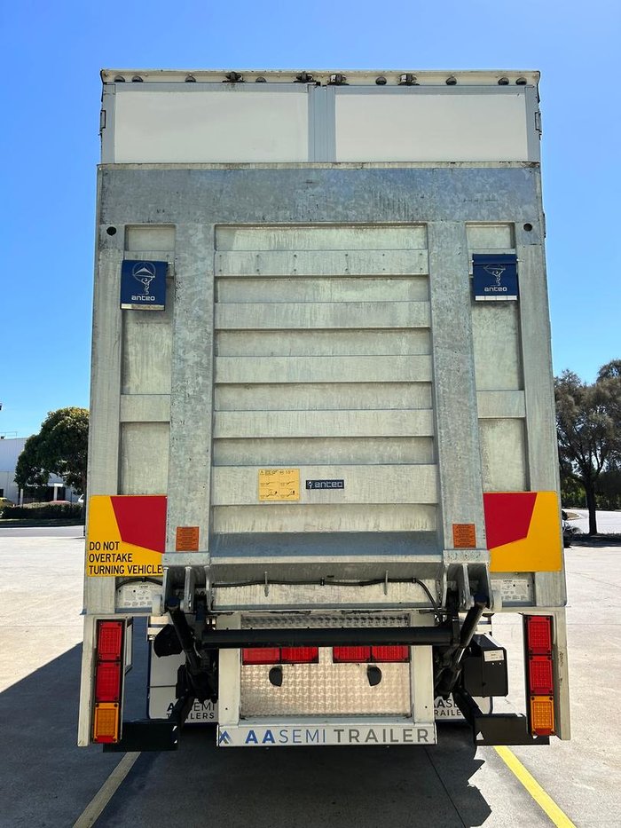 2017 Barker St3 Od 22 Pallet Refrigerated Sd Tail Gate