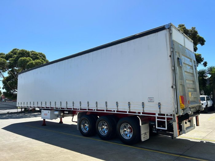 2017 Barker St3 Od 22 Pallet Refrigerated Sd Tail Gate