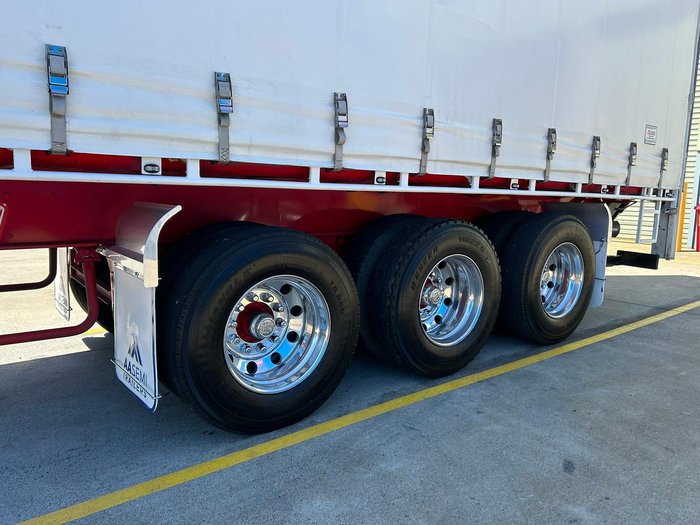 2017 Barker St3 Od 22 Pallet Refrigerated Sd Tail Gate