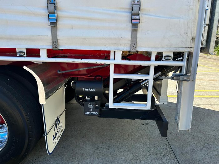 2017 Barker St3 Od 22 Pallet Refrigerated Sd Tail Gate