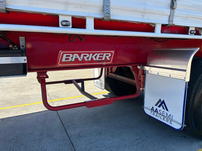 2017 Barker St3 Od 22 Pallet Refrigerated Sd Tail Gate