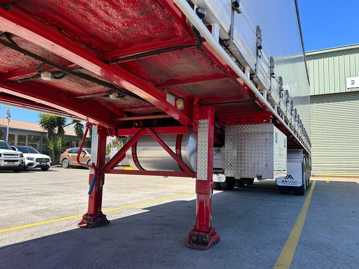 2017 Barker St3 Od 22 Pallet Refrigerated Sd Tail Gate 