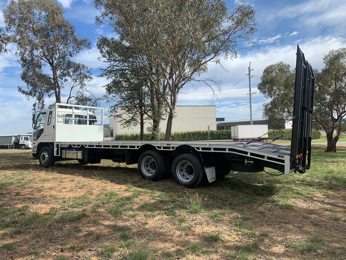 2015 Fuso 2427 6X2 Allison Auto Trans Beavertail White