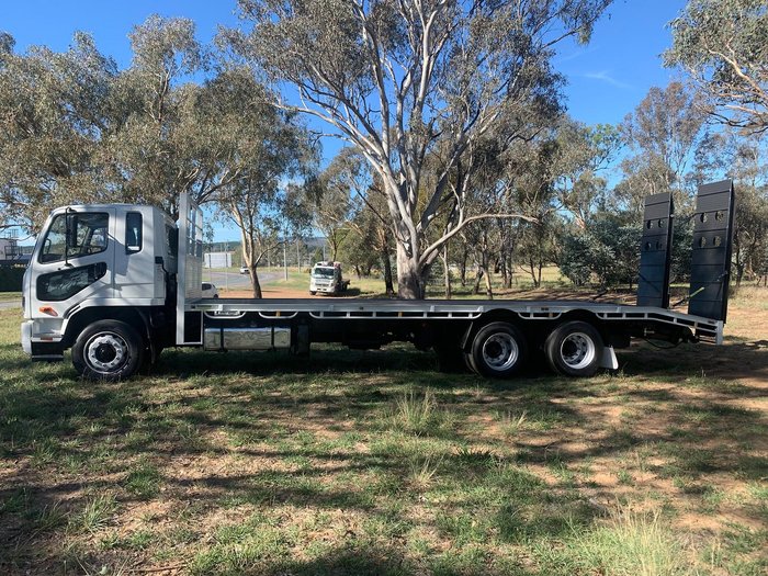 2015 Fuso 2427 6X2 Allison Auto Trans Beavertail White