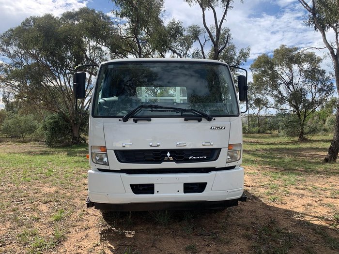 2015 Fuso 2427 Allison Auto Trans Currently In Build White