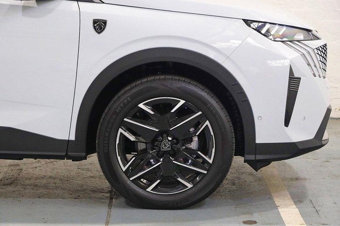 2024 Peugeot 3008 GT Hybrid P64 Okenite White