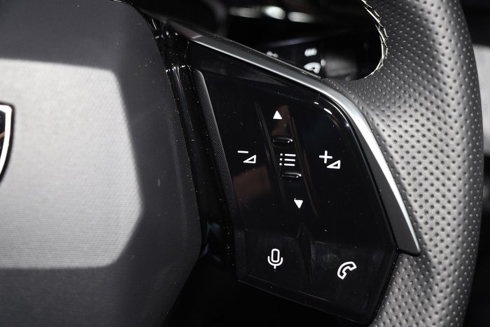 2024 Peugeot 3008 GT Hybrid P64 Okenite White