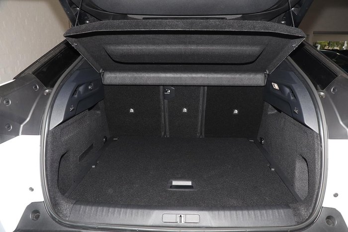 2024 Peugeot 3008 GT Hybrid P64 Okenite White