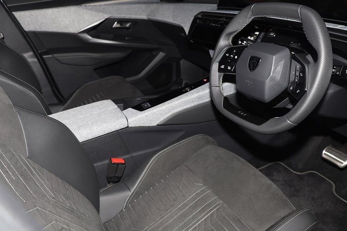 2024 Peugeot 3008 GT Hybrid P64 Okenite White