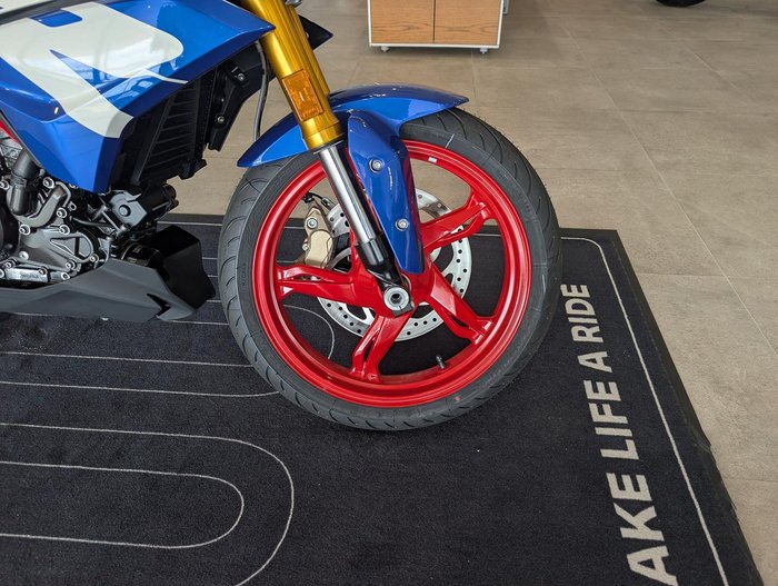 2024 BMW Motorrad G 310 R G 310 Blue