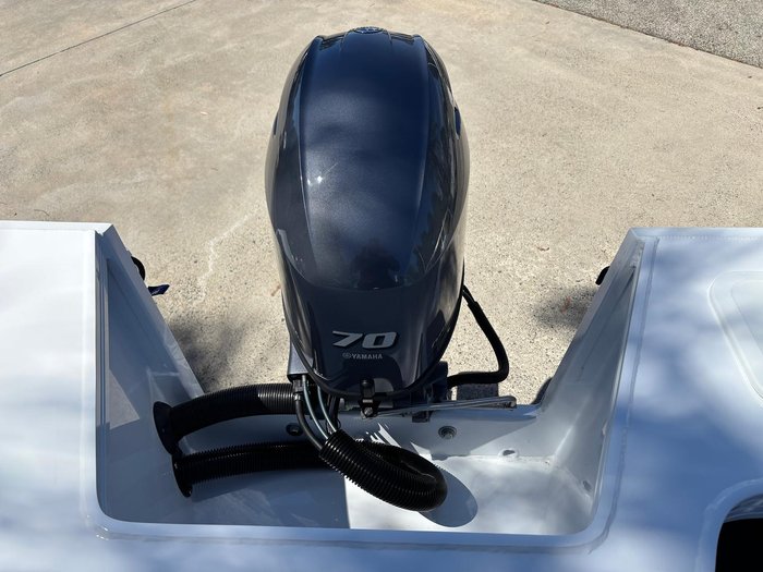 2025 QUINTREX 460 Renegade SC