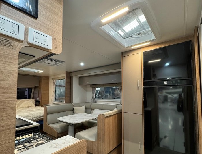 2025 JAYCO SILVERLINE 22.68-5.SL-MY25 WHITE