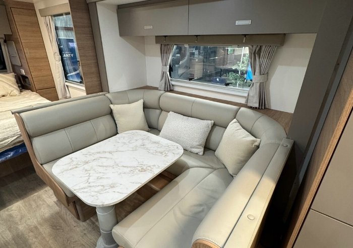 2025 JAYCO SILVERLINE 22.68-5.SL-MY25 WHITE