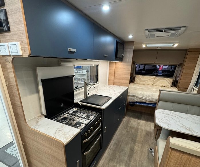 2025 JAYCO SILVERLINE 22.68-5.SL-MY25 WHITE